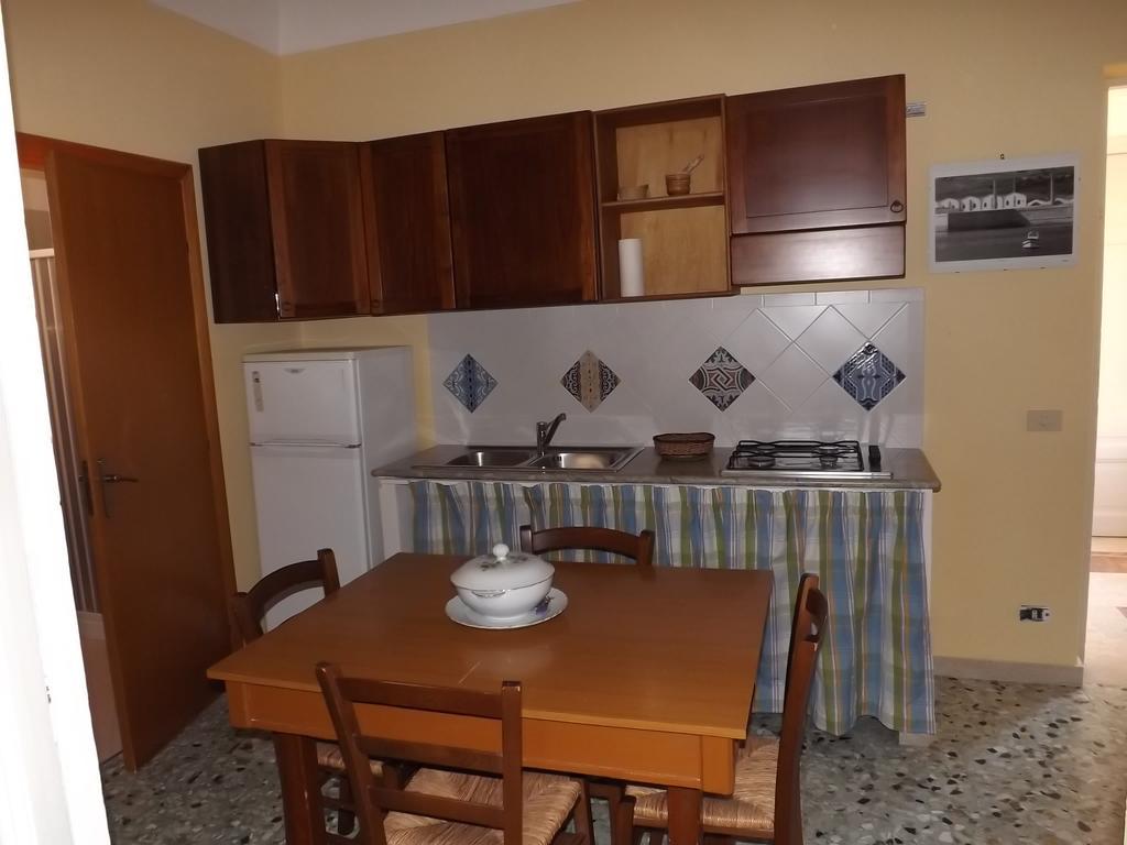 Il Giardino Ipogeo Apartment ฟาวีญานา ห้อง รูปภาพ