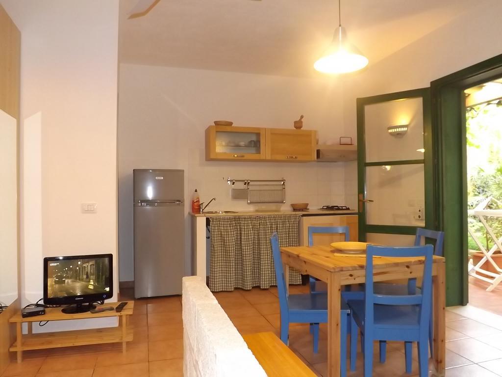 Il Giardino Ipogeo Apartment ฟาวีญานา ภายนอก รูปภาพ
